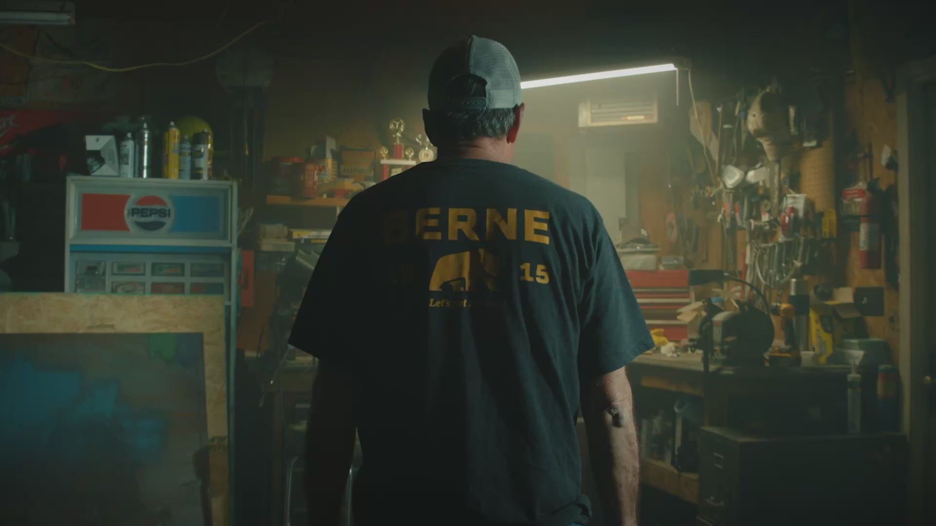 【90s】Berne Apparel（XXL相当）ワークジャケット＊企業ロゴ 90s】Berne Apparel（XXL相当）ワークジャケット＊企業ロゴ